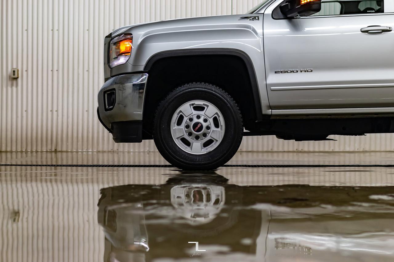 2018 GMC Sierra 2500HD 4x4 Crew Cab SLE Z71 BCam Red Deer AB