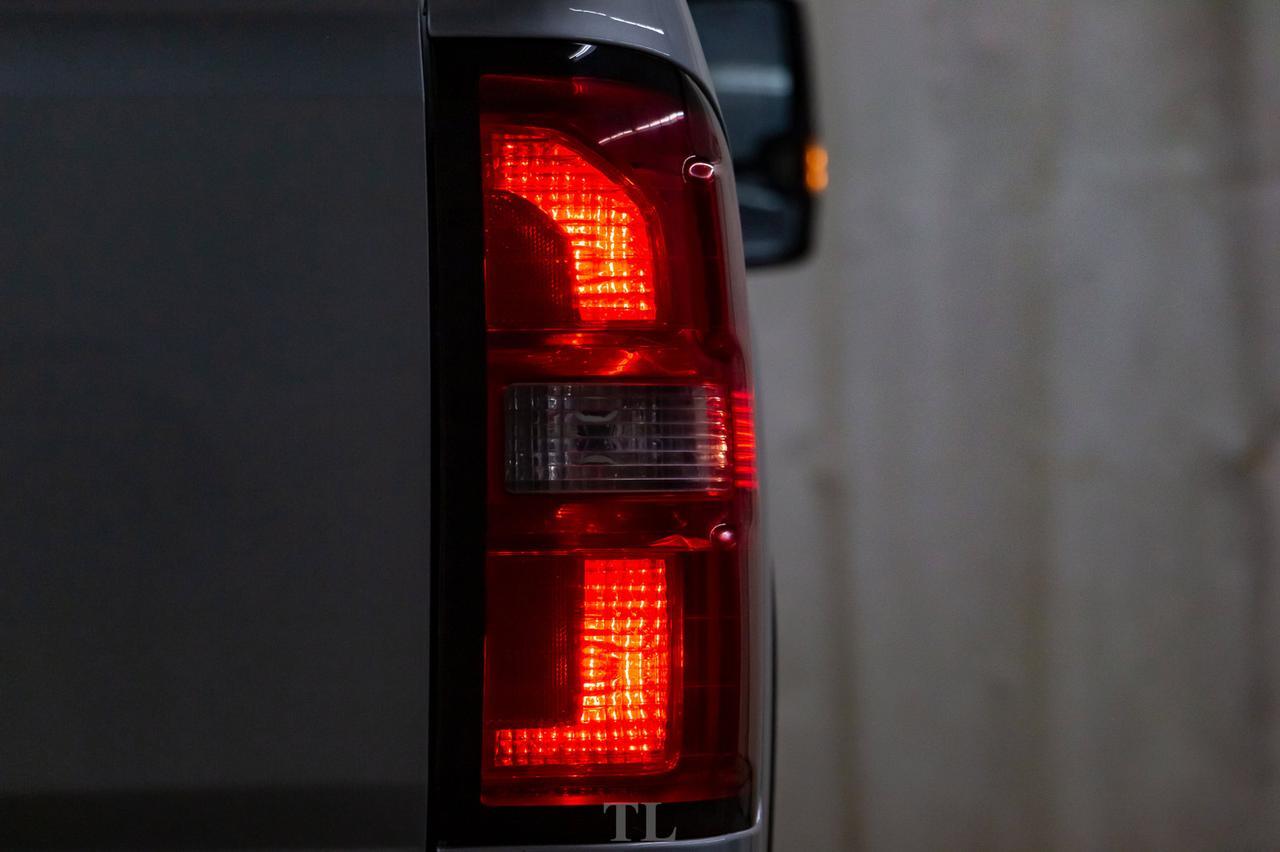 2018 GMC Sierra 2500HD 4x4 Crew Cab SLE Z71 BCam Red Deer AB