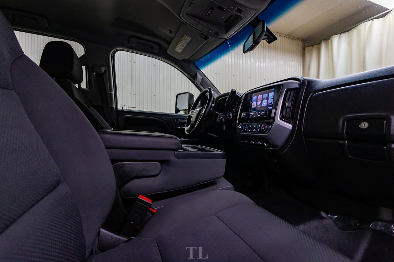 2018 GMC Sierra 2500HD 4x4 Crew Cab SLE Z71 BCam Red Deer AB