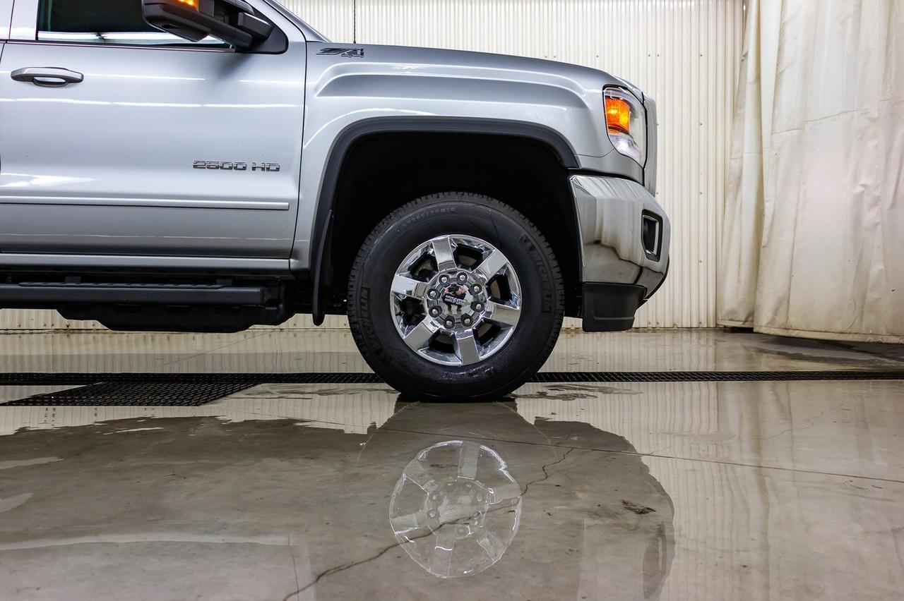 2018 GMC Sierra 2500HD 4x4 Crew Cab SLE Z71 Diesel Allison Leather Nav BCam Red Deer AB