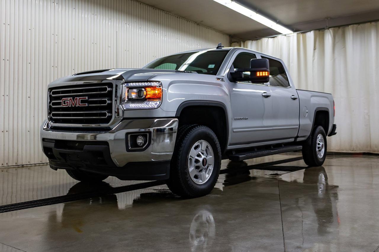 2018 GMC Sierra 2500HD 4x4 Crew Cab SLE Z71 Diesel Leather Nav Red Deer AB