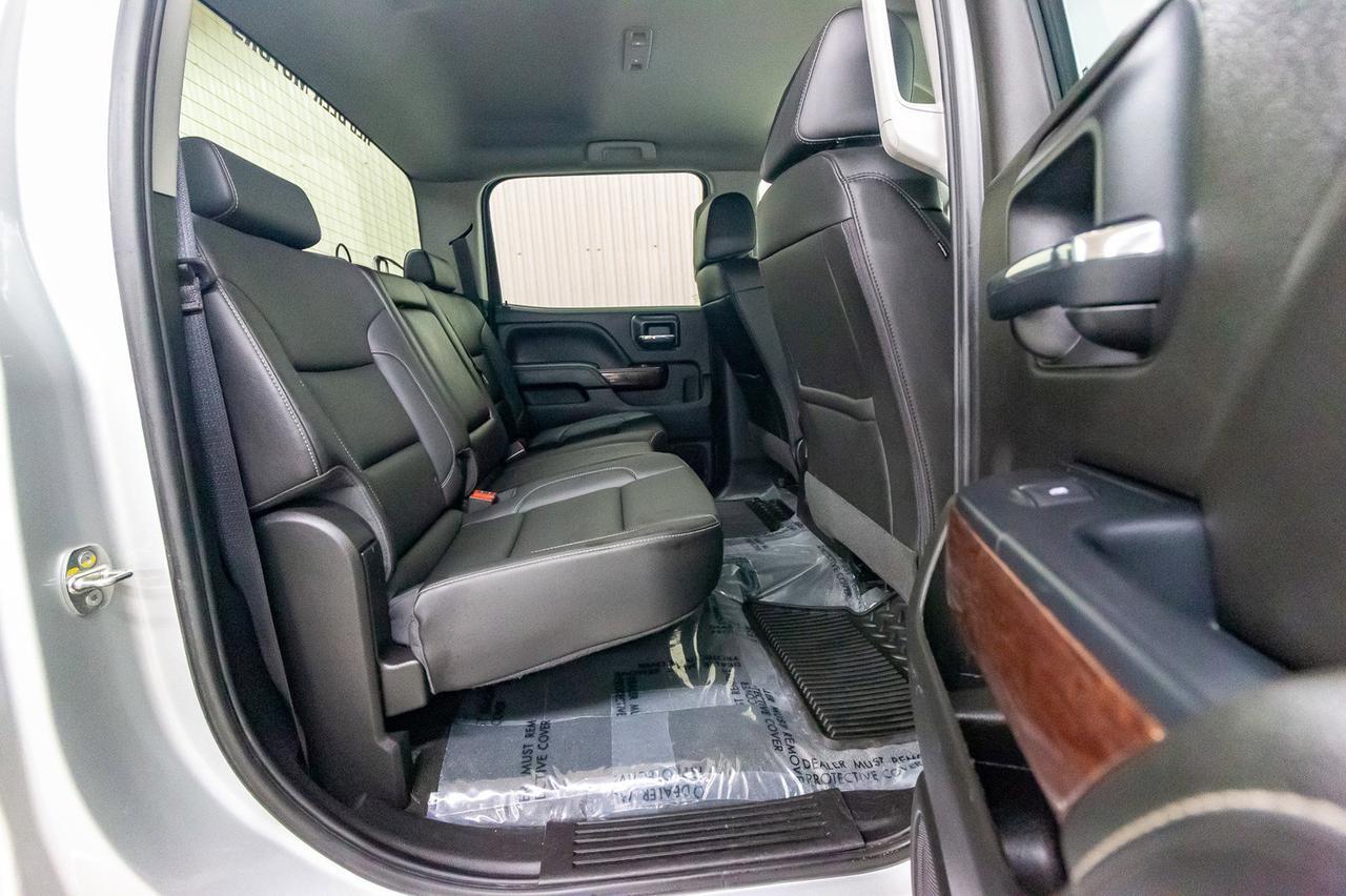 2018 GMC Sierra 2500HD 4x4 Crew Cab SLE Z71 Diesel Leather Nav Red Deer AB