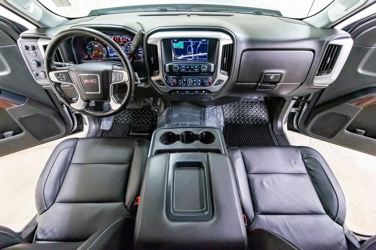 2018 GMC Sierra 2500HD 4x4 Crew Cab SLE Z71 Diesel Leather Nav Red Deer AB