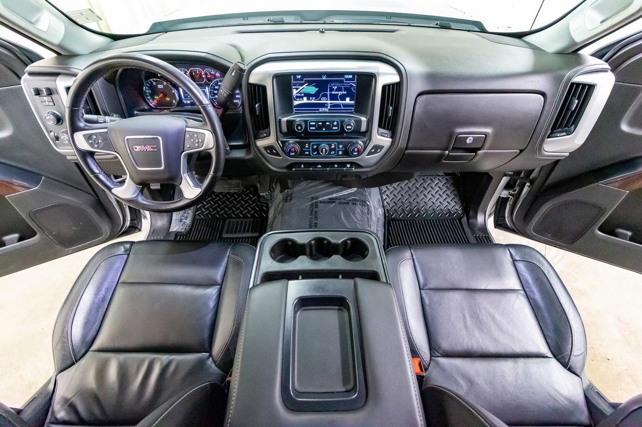 2018 GMC Sierra 2500HD 4x4 Crew Cab SLE Z71 Diesel Leather Nav Red Deer AB