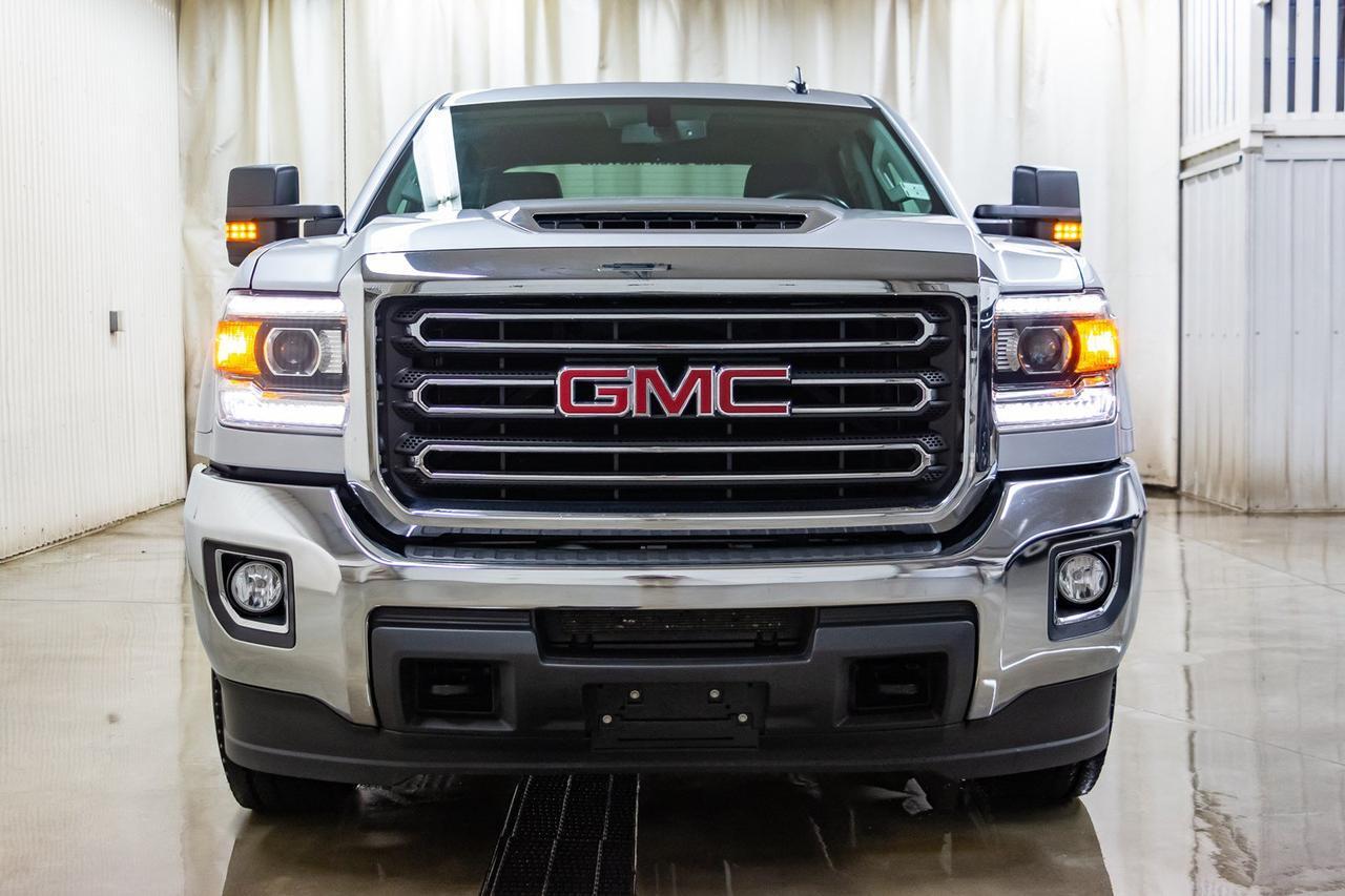 2018 GMC Sierra 2500HD 4x4 Crew Cab SLE Z71 Diesel Leather Nav Red Deer AB