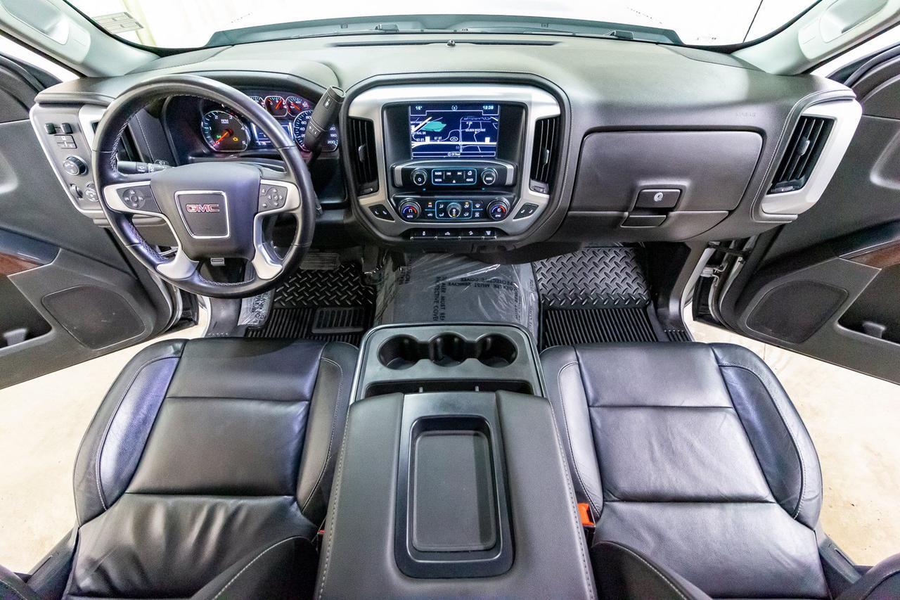 2018 GMC Sierra 2500HD 4x4 Crew Cab SLE Z71 Diesel Leather Nav Red Deer AB