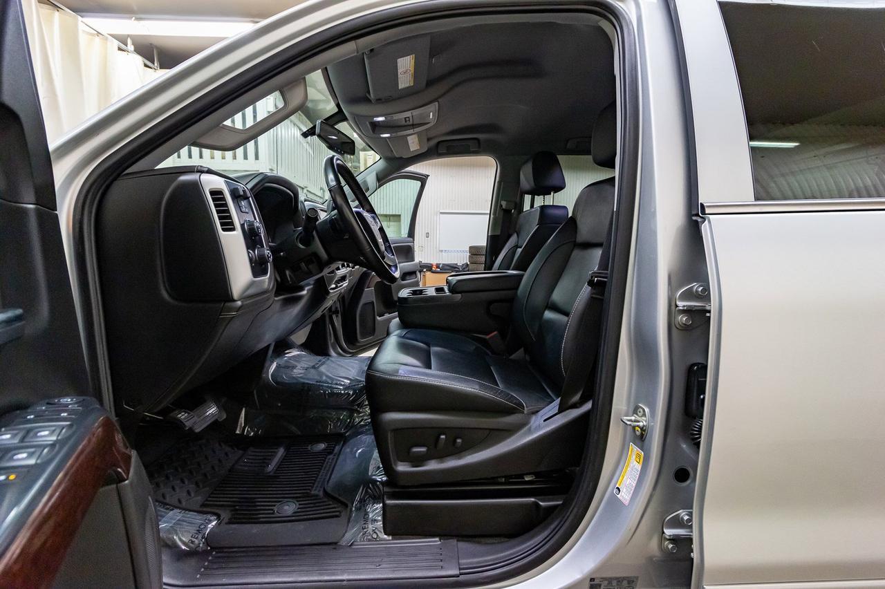 2018 GMC Sierra 2500HD 4x4 Crew Cab SLE Z71 Leather Nav BCam Red Deer AB