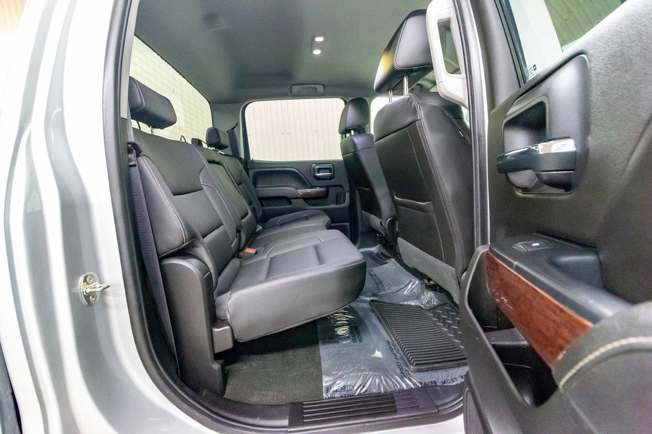 2018 GMC Sierra 2500HD 4x4 Crew Cab SLE Z71 Leather Nav BCam Red Deer AB