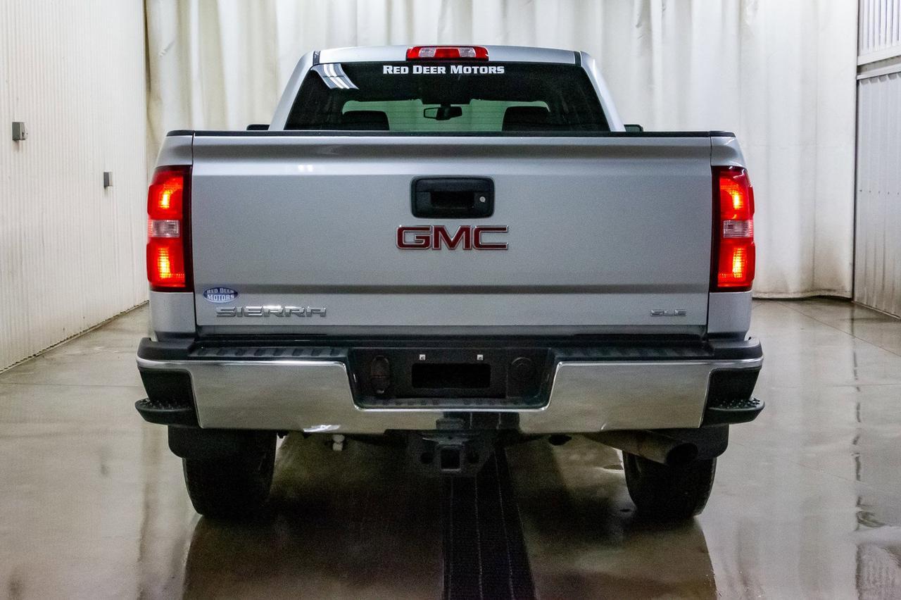 2018 GMC Sierra 2500HD 4x4 Crew Cab SLE Z71 Leather Nav Red Deer AB