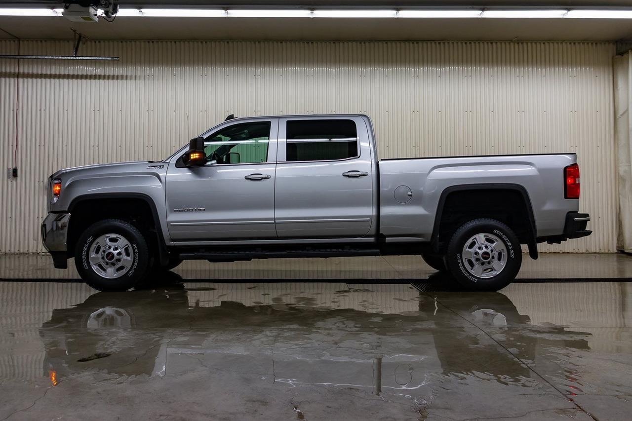 2018 GMC Sierra 2500HD 4x4 Crew Cab SLE Z71 Leather Nav Red Deer AB