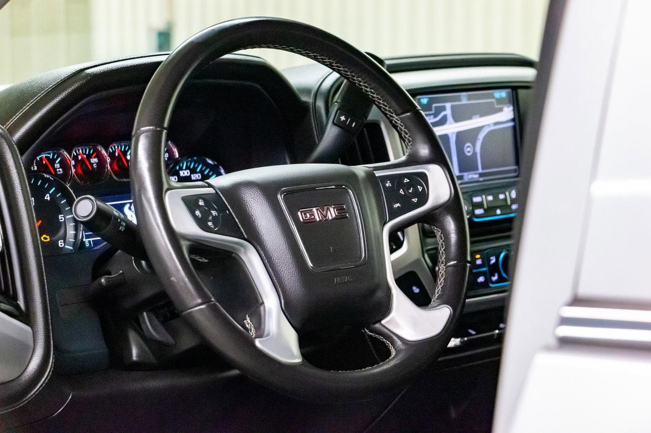 2018 GMC Sierra 2500HD 4x4 Crew Cab SLE Z71 Leather Nav Red Deer AB