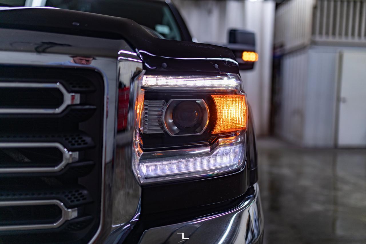 2018 GMC Sierra 2500HD 4x4 Crew Cab SLE Z71 PSeat BCam Red Deer AB