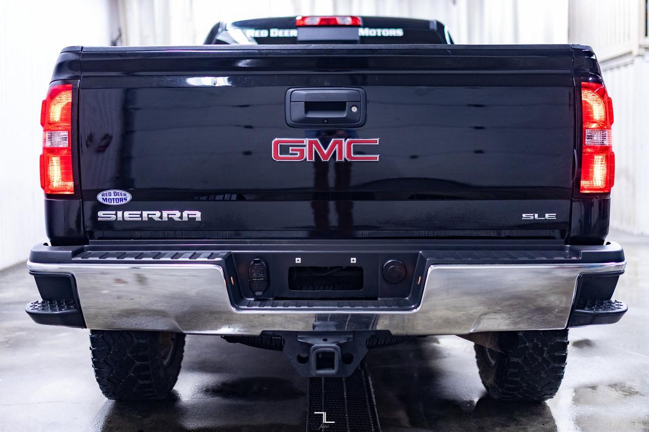 2018 GMC Sierra 2500HD 4x4 Crew Cab SLE Z71 PSeat BCam Red Deer AB
