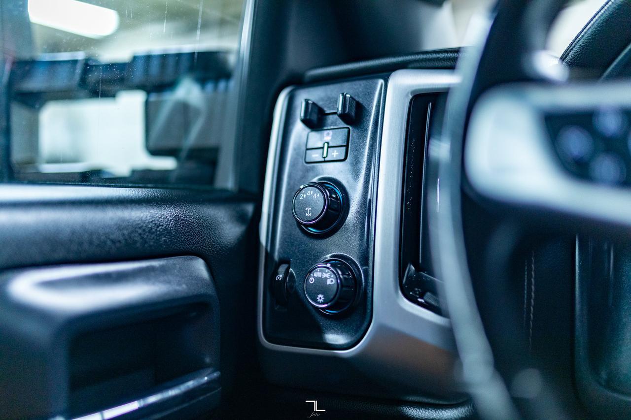 2018 GMC Sierra 2500HD 4x4 Crew Cab SLE Z71 PSeat BCam Red Deer AB