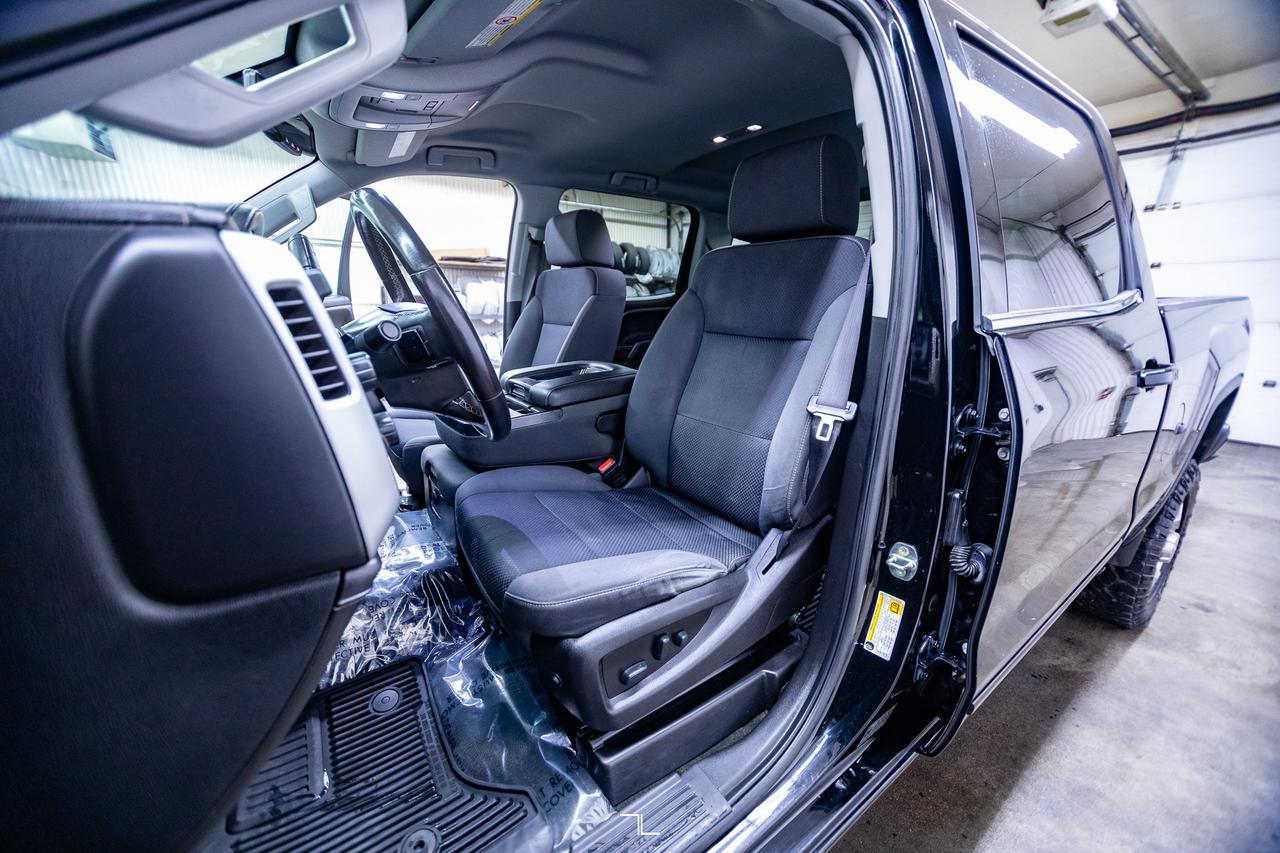 2018 GMC Sierra 2500HD 4x4 Crew Cab SLE Z71 PSeat BCam Red Deer AB