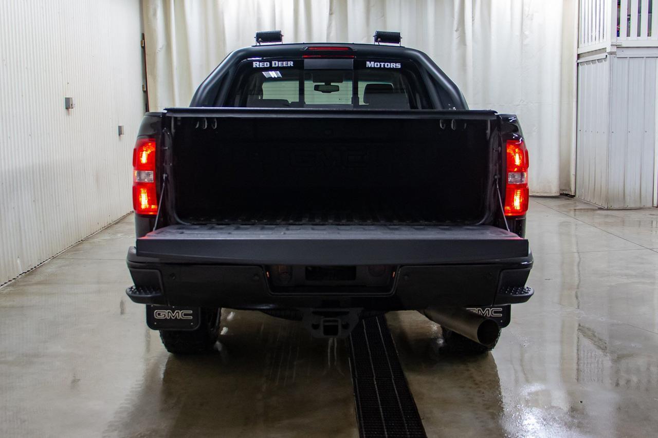 2018 GMC Sierra 2500HD 4x4 Crew Cab SLT All Terrain Diesel Red Deer AB