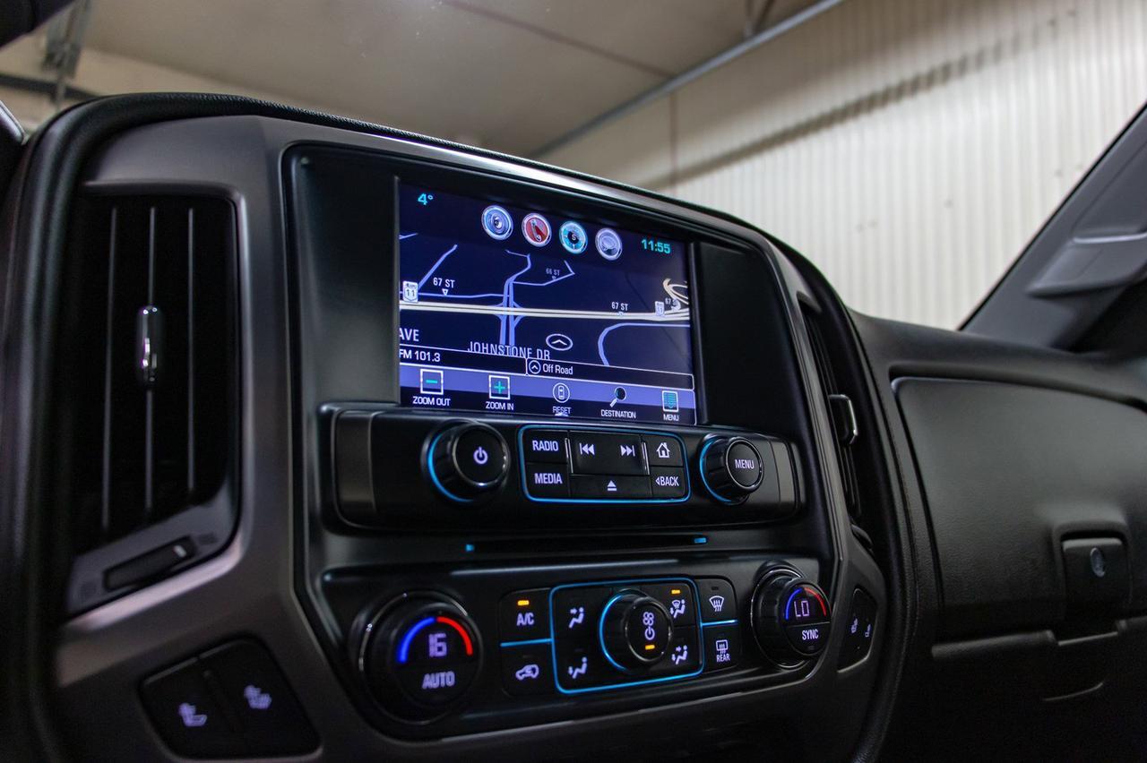 2018 GMC Sierra 2500HD 4x4 Crew Cab SLT All Terrain Diesel Red Deer AB