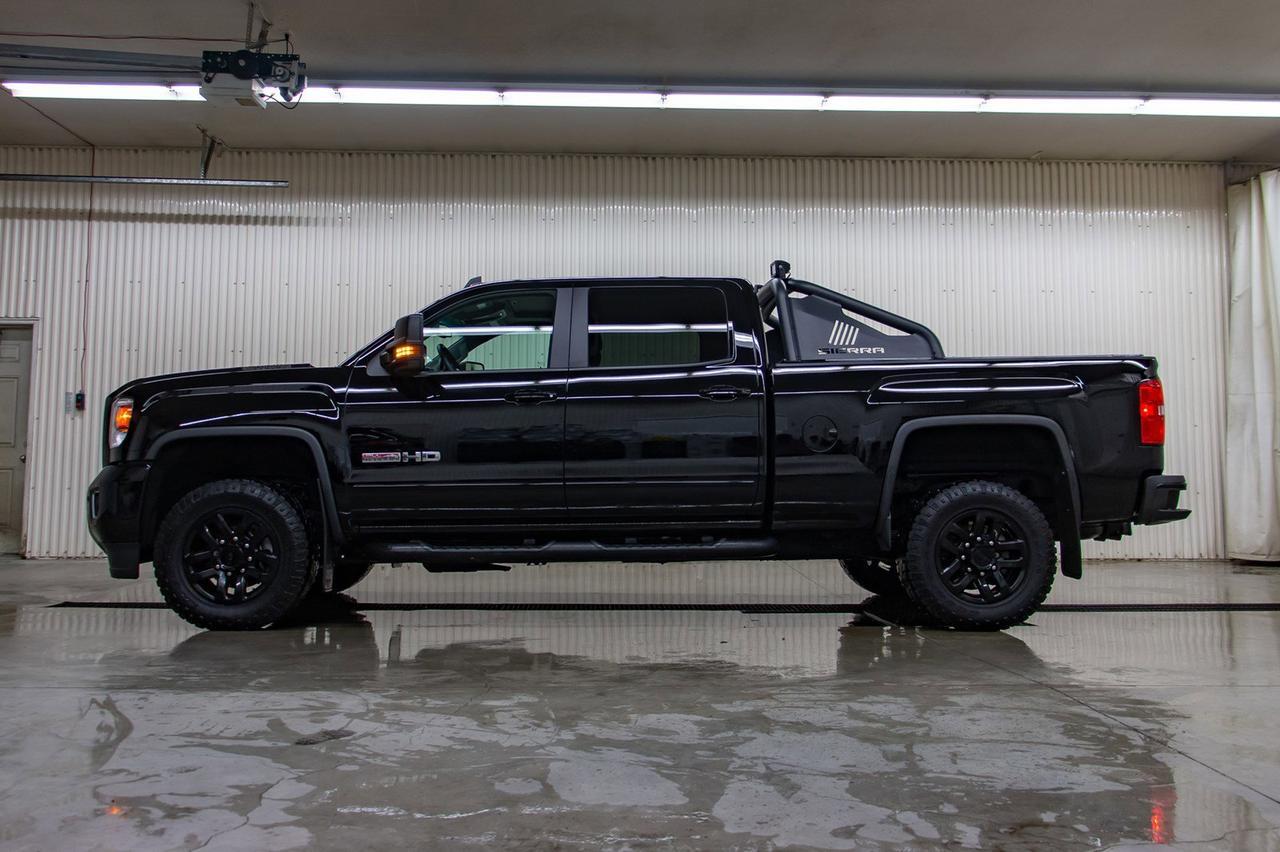 2018 GMC Sierra 2500HD 4x4 Crew Cab SLT All Terrain Diesel Red Deer AB