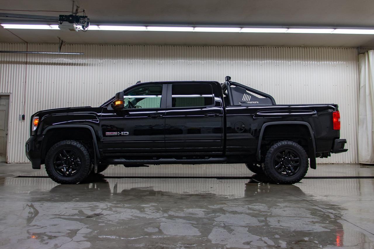 2018 GMC Sierra 2500HD 4x4 Crew Cab SLT All Terrain Diesel Red Deer AB