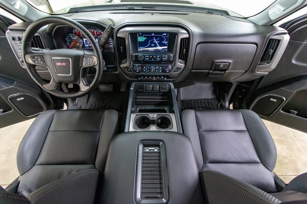 2018 GMC Sierra 2500HD 4x4 Crew Cab SLT All Terrain Diesel Red Deer AB