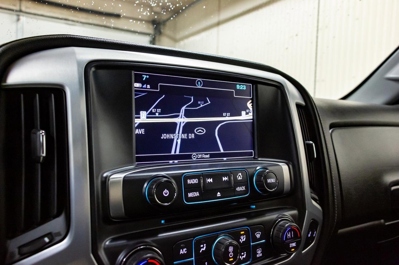 2018 GMC Sierra 2500HD 4x4 Crew Cab SLT Diesel Leather Roof Nav Red Deer AB