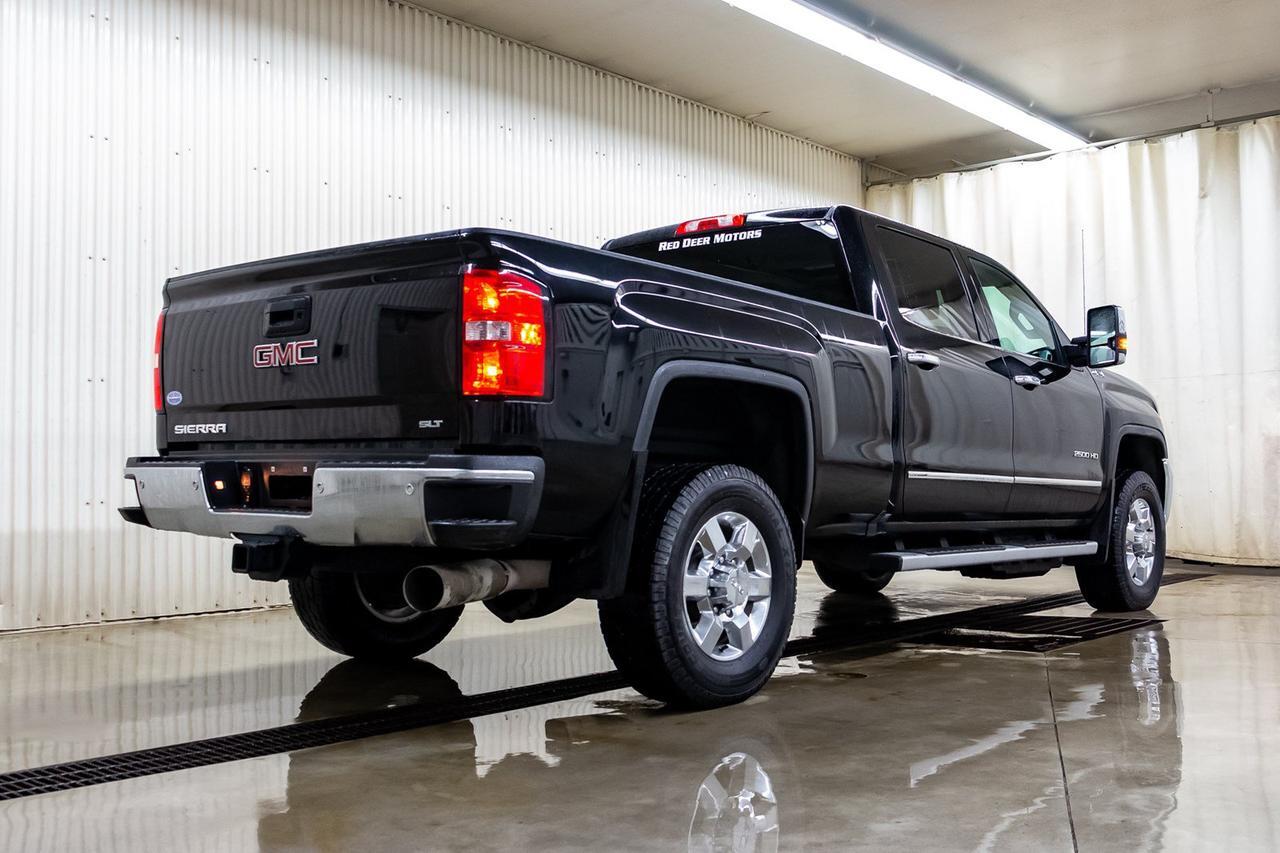 2018 GMC Sierra 2500HD 4x4 Crew Cab SLT Diesel Leather Roof Nav Red Deer AB