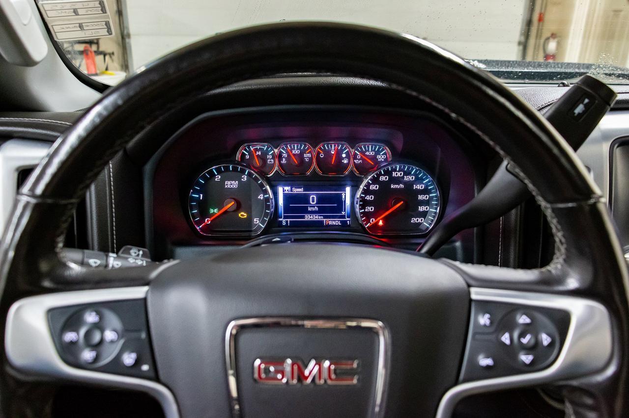 2018 GMC Sierra 2500HD 4x4 Crew Cab SLT Diesel Leather Roof Nav Red Deer AB