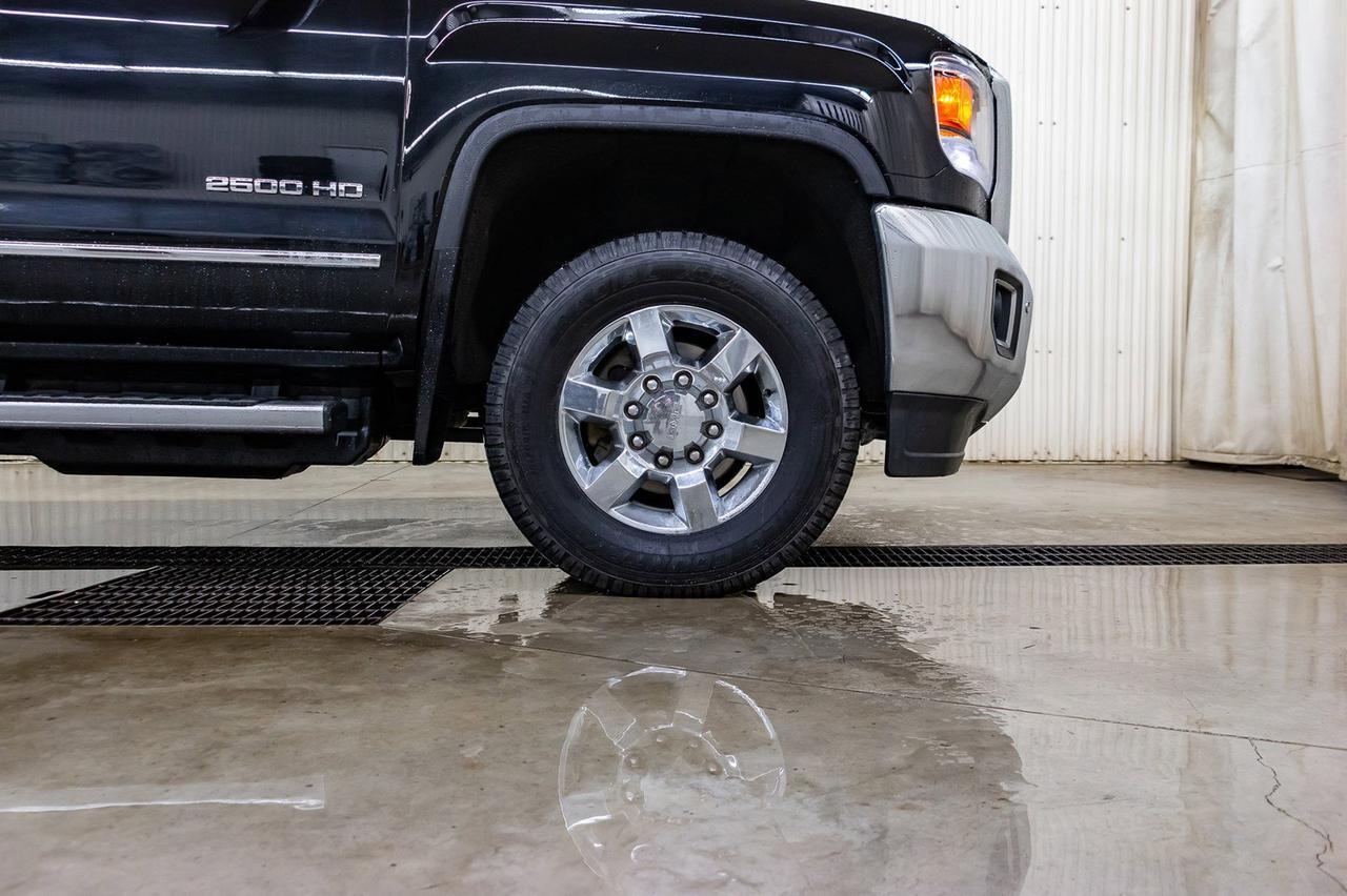 2018 GMC Sierra 2500HD 4x4 Crew Cab SLT Diesel Leather Roof Nav Red Deer AB