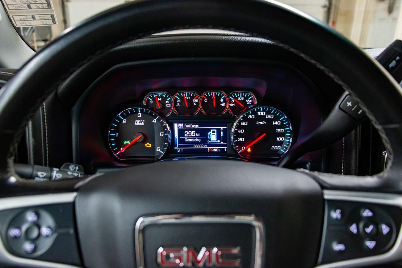 2018 GMC Sierra 2500HD 4x4 Crew Cab SLT Leather BCam Red Deer AB