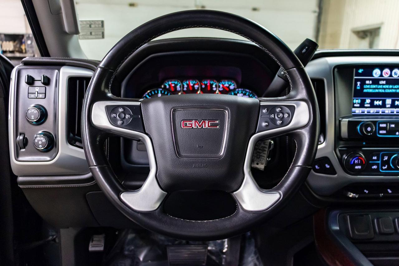 2018 GMC Sierra 2500HD 4x4 Crew Cab SLT Leather BCam Red Deer AB