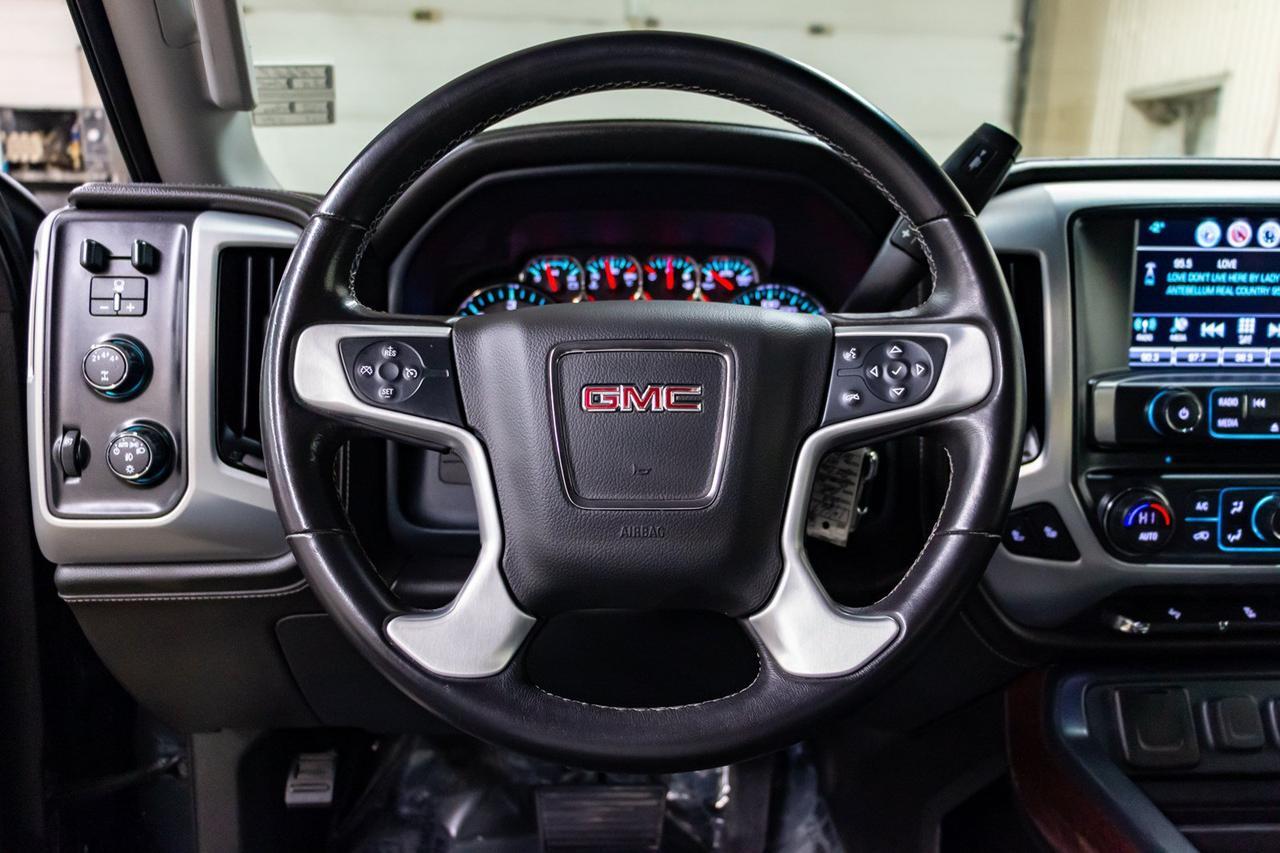 2018 GMC Sierra 2500HD 4x4 Crew Cab SLT Leather BCam Red Deer AB
