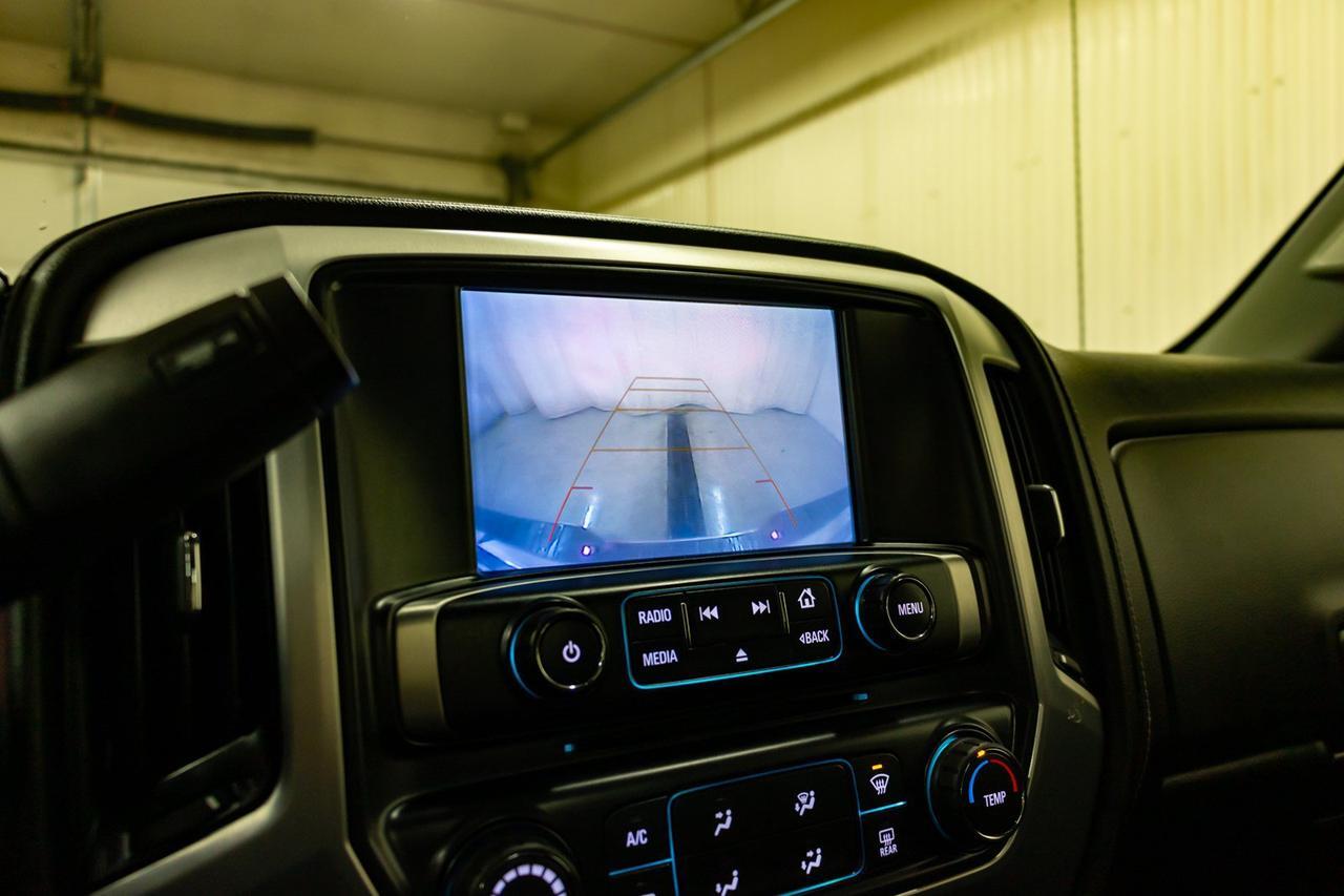 2018 GMC Sierra 2500HD 4x4 Reg Cab SLE Longbox BCam Red Deer AB