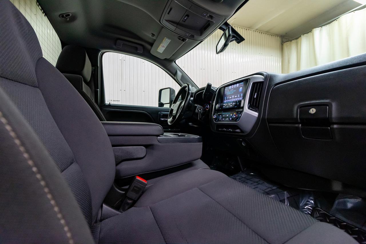 2018 GMC Sierra 2500HD 4x4 Reg Cab SLE Longbox BCam Red Deer AB