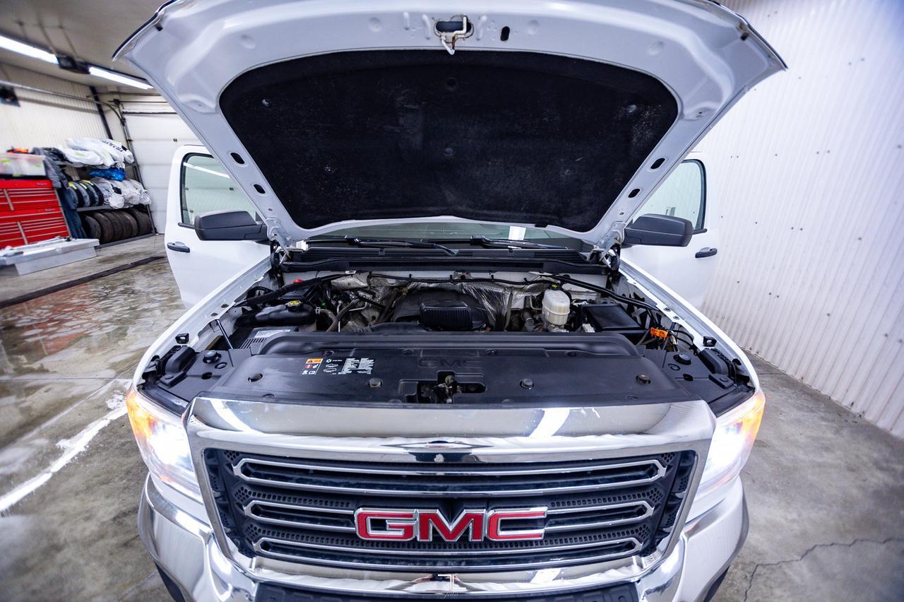 2018 GMC Sierra 2500HD 4x4 Reg Cab WT BCam Red Deer AB