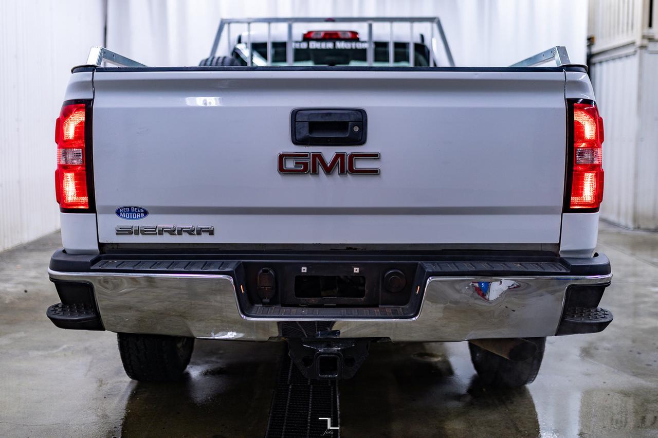 2018 GMC Sierra 2500HD 4x4 Reg Cab WT BCam Red Deer AB