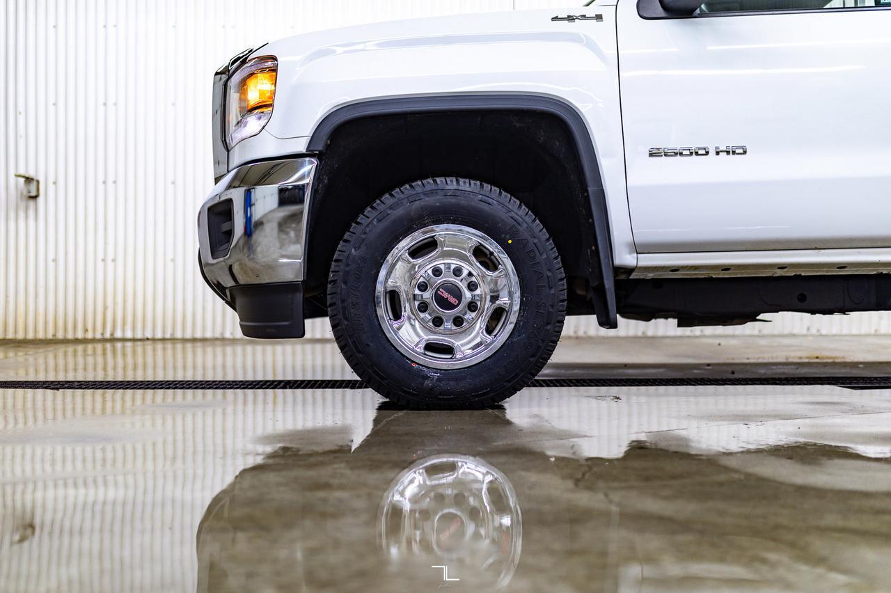 2018 GMC Sierra 2500HD 4x4 Reg Cab WT BCam Red Deer AB