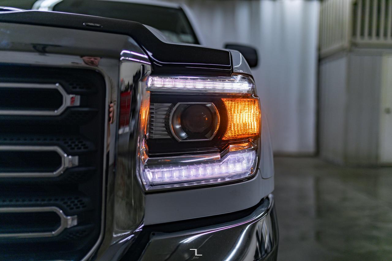 2018 GMC Sierra 2500HD 4x4 Reg Cab WT BCam Red Deer AB