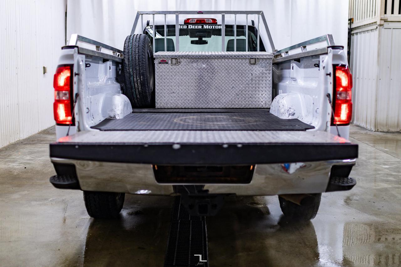 2018 GMC Sierra 2500HD 4x4 Reg Cab WT BCam Red Deer AB