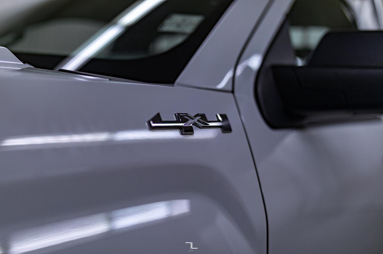 2018 GMC Sierra 2500HD 4x4 Reg Cab WT BCam Red Deer AB