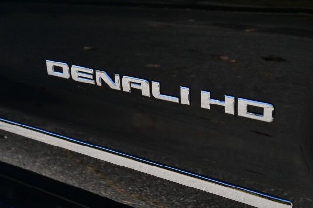 2018 GMC Sierra 2500HD Denali 4X4 / New Tires / ALLISON / Duramax Diesel! High Point NC