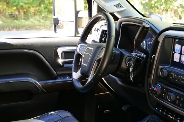2018 GMC Sierra 2500HD Denali 4X4 / New Tires / ALLISON / Duramax Diesel! High Point NC