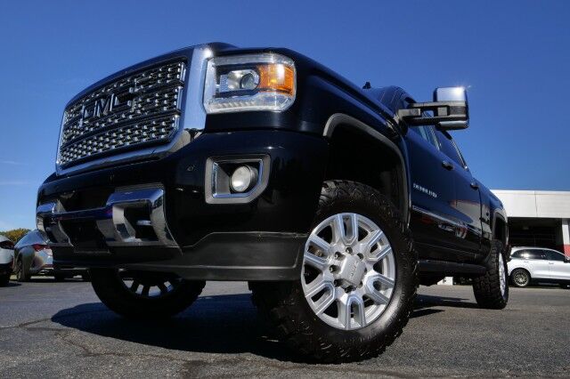 2018 GMC Sierra 2500HD Denali 4X4 / New Tires / ALLISON / Duramax Diesel! High Point NC