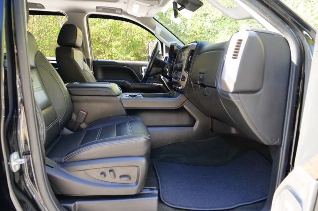 2018 GMC Sierra 2500HD Denali 4X4 / New Tires / ALLISON / Duramax Diesel! High Point NC