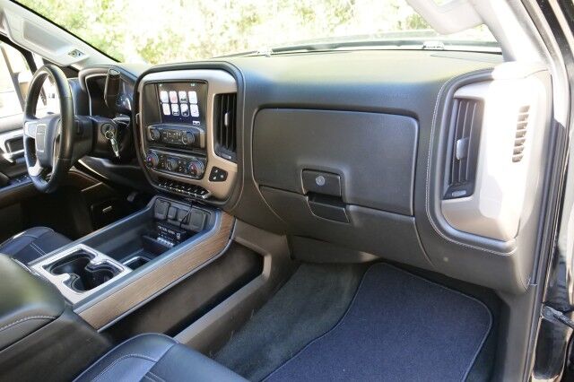 2018 GMC Sierra 2500HD Denali 4X4 / New Tires / ALLISON / Duramax Diesel! High Point NC