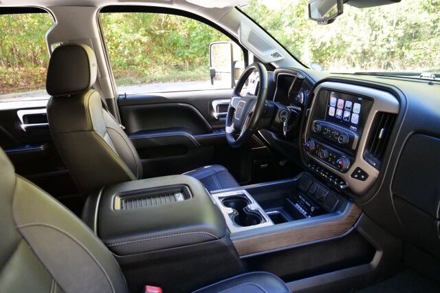 2018 GMC Sierra 2500HD Denali 4X4 / New Tires / ALLISON / Duramax Diesel! High Point NC