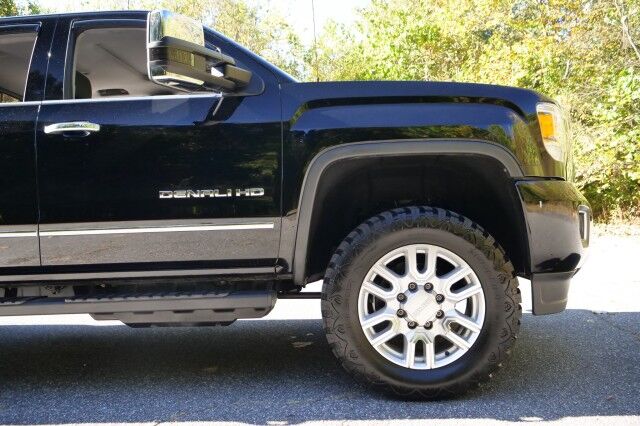 2018 GMC Sierra 2500HD Denali 4X4 / New Tires / ALLISON / Duramax Diesel! High Point NC