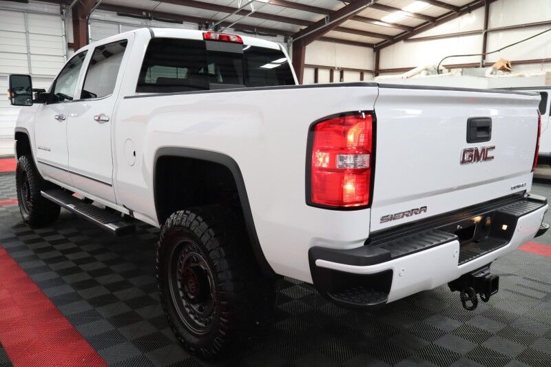 2018 GMC Sierra 2500HD Denali 6.6L Duramax Diesel Cognito Fox Shocks 35in Nitto Tires Arlington TX