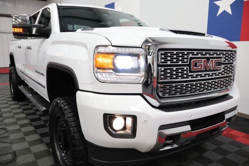 2018 GMC Sierra 2500HD Denali 6.6L Duramax Diesel Cognito Fox Shocks 35in Nitto Tires Arlington TX