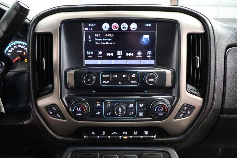 2018 GMC Sierra 2500HD Denali 6.6L Duramax Diesel Cognito Fox Shocks 35in Nitto Tires Arlington TX