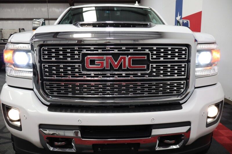 2018 GMC Sierra 2500HD Denali 6.6L Duramax Diesel Cognito Fox Shocks 35in Nitto Tires Arlington TX
